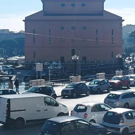 L' Altra Casa Appartement Bari Buitenkant foto